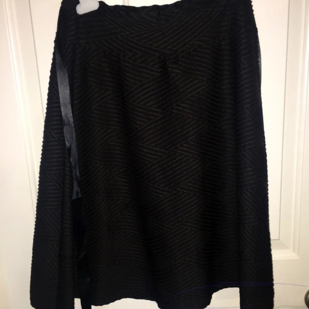 Black skirt